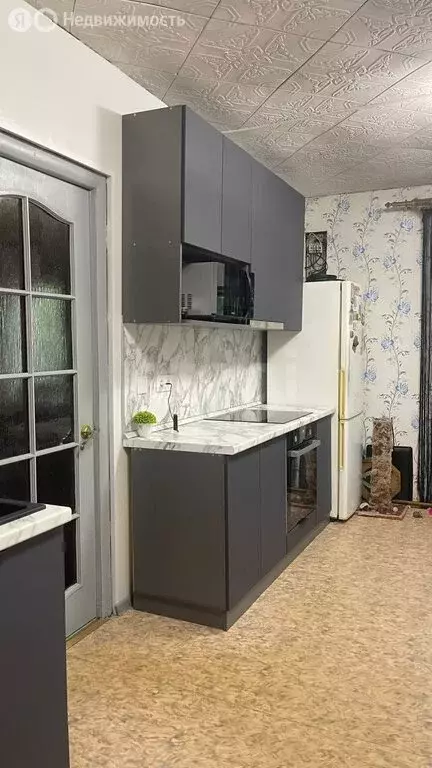 Дом в Прокопьевск, улица Усова (156.6 м) - Фото 0