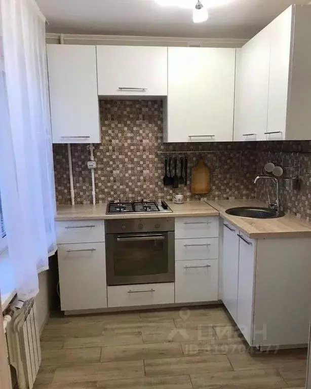 1-к кв. Омская область, Омск ул. Труда, 5 (40.0 м) - Фото 0