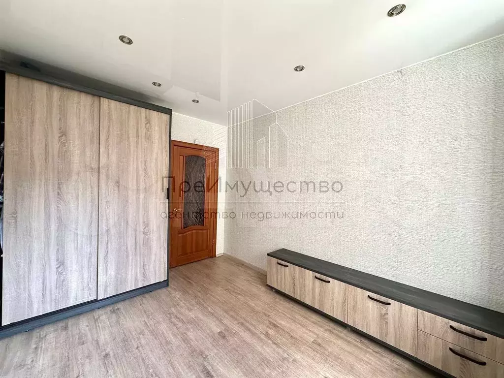 3-к. квартира, 65 м, 6/10 эт. - Фото 1