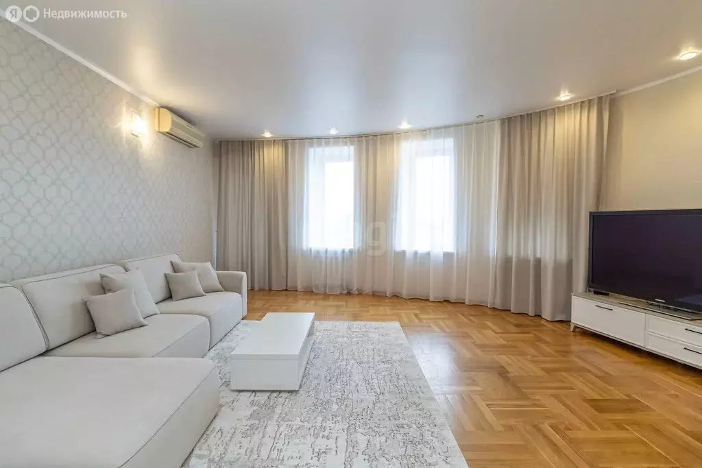 3-комнатная квартира: Тюмень, улица Котовского, 1/2 (164.3 м) - Фото 1