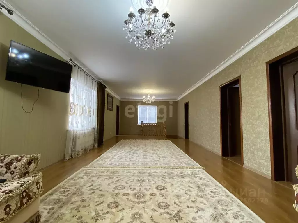 Дом в Дагестан, Махачкала ул. 5-я Ветеранская (250 м) - Фото 1