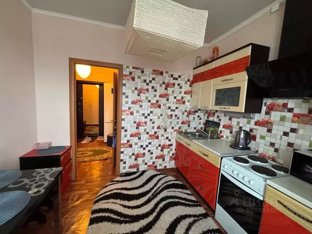 1-к кв. Ямало-Ненецкий АО, Новый Уренгой Сибирская ул., 77 (40.0 м) - Фото 1