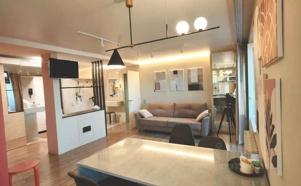 2-к кв. Татарстан, Казань ул. Нурсултана Назарбаева, 47/113 (70.0 м) - Фото 1