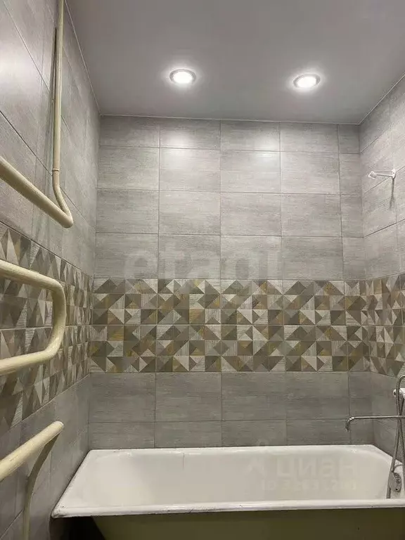 1-к кв. Иркутская область, Иркутск ул. Иосифа Уткина, 6 (31.4 м) - Фото 1