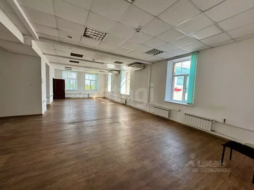 Помещение свободного назначения в Калужская область, Обнинск ул. ... - Фото 1