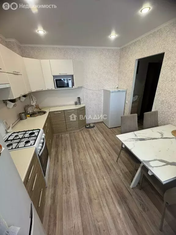 2-комнатная квартира: Стерлитамак, улица Артёма, 64 (58 м) - Фото 1