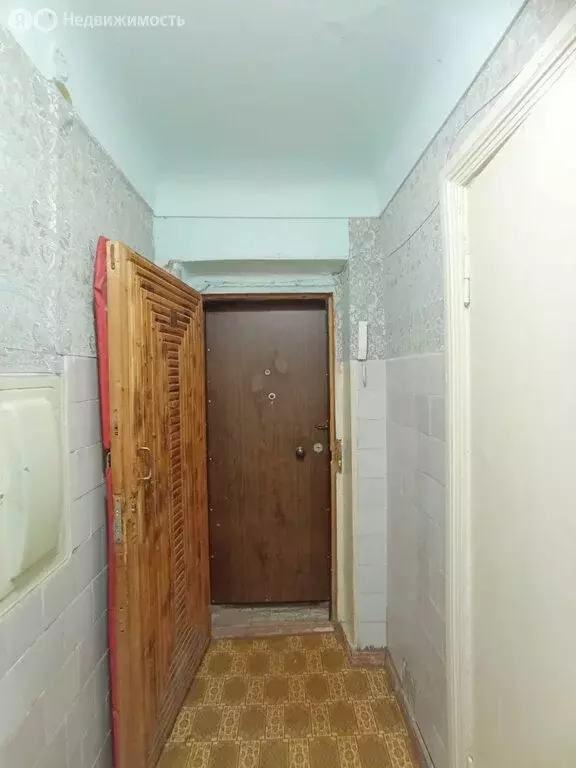 1-комнатная квартира: Краснокамск, улица Калинина, 3 (30 м) - Фото 0