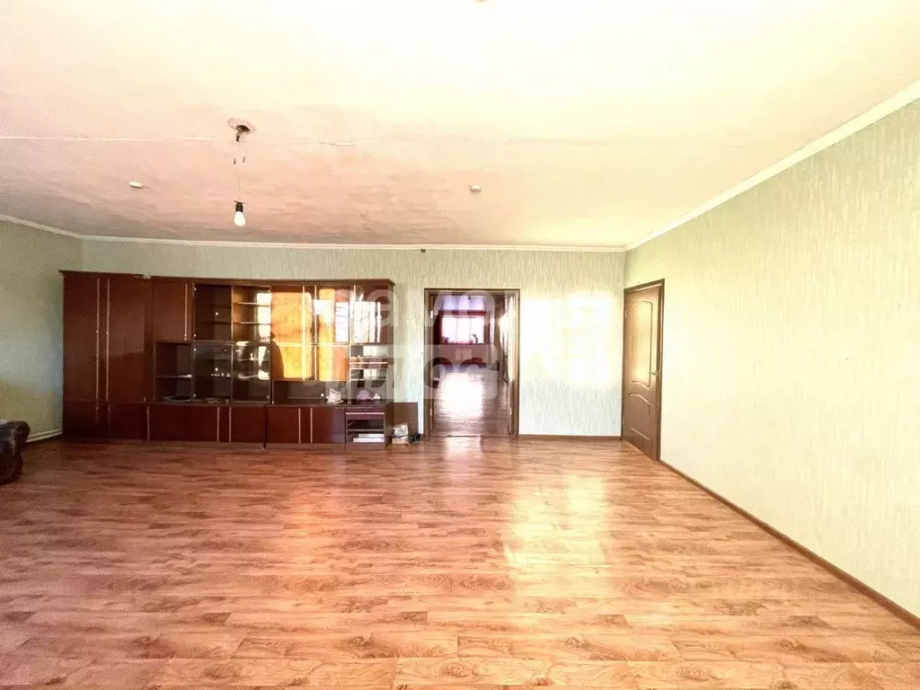 Дом в Челябинская область, Миасс ул. Осипенко (198 м) - Фото 1