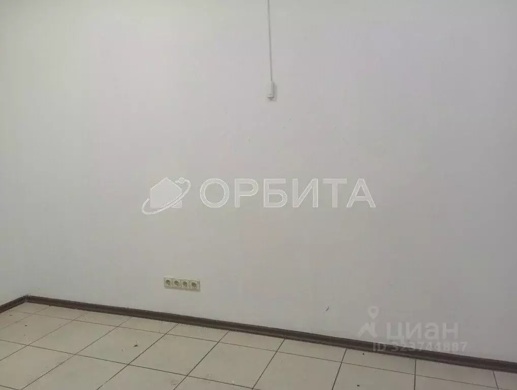 Помещение свободного назначения в Тюменская область, Тюмень ул. 50 лет ... - Фото 2