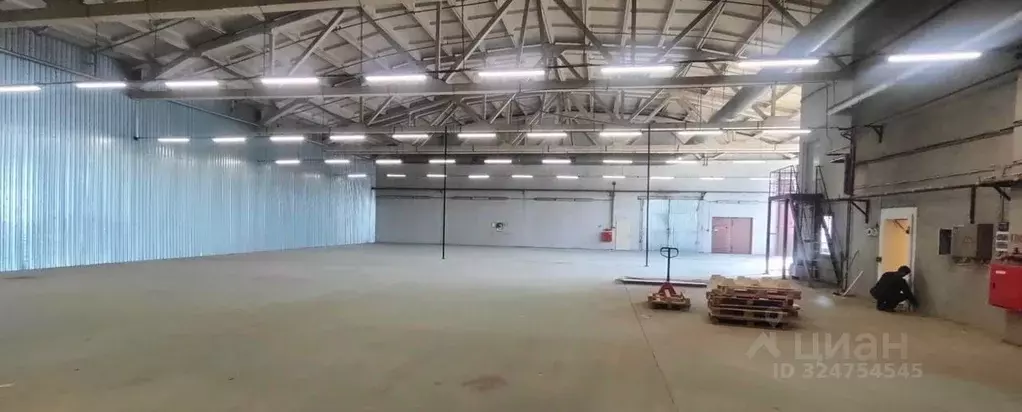 Производственное помещение в Санкт-Петербург дор. Нефтяная, 3 (1500 м) - Фото 1