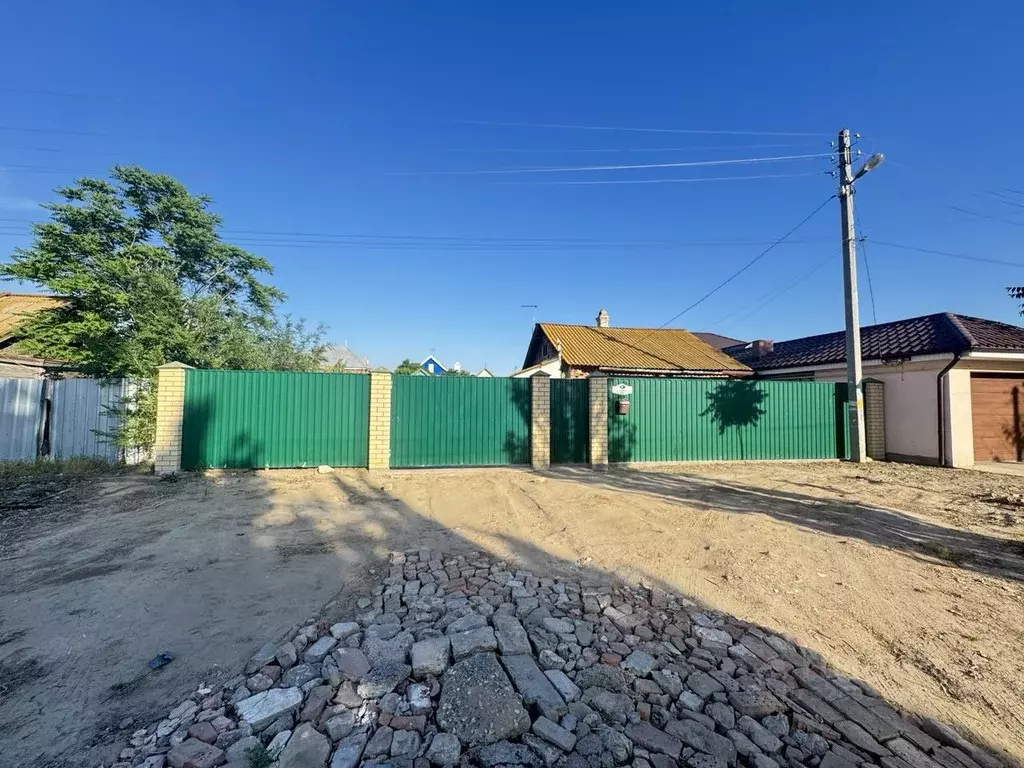 Дом в Астраханская область, Астрахань ул. 7-я Литейная, 87 (52 м) - Фото 1