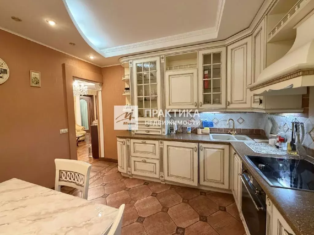 Продается 3-комнатная квартира - Фото 1