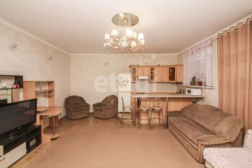 2-к кв. Тюменская область, Тюмень Юганский проезд, 9 (72.4 м) - Фото 1