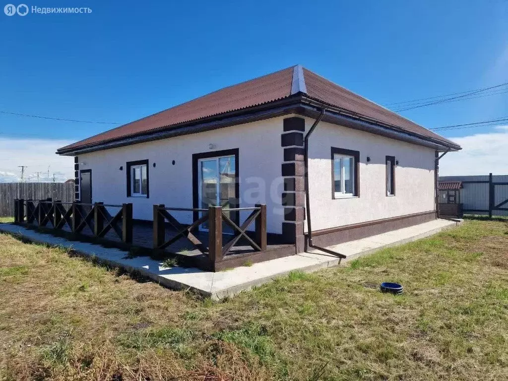 Дом в Хомутово, улица Евдокии Волынкиной (175 м) - Фото 1