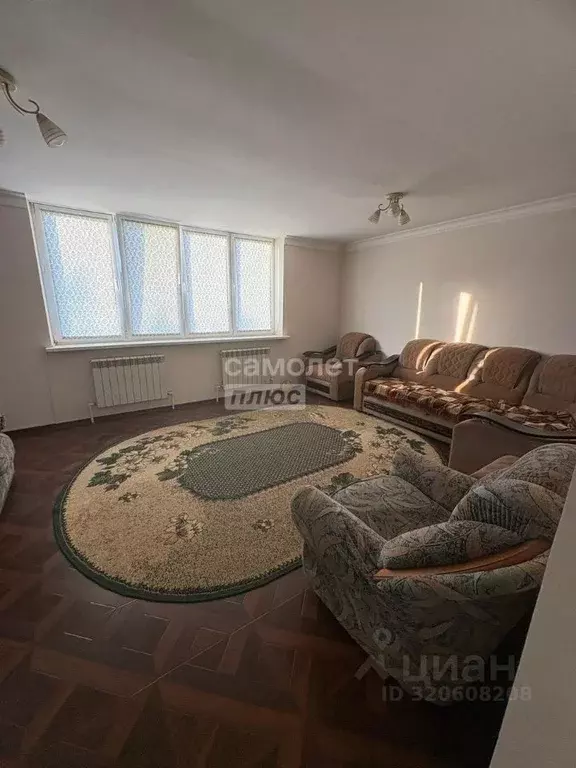 4-к кв. Кабардино-Балкария, Терек ул. Гоголя, 81 (90.0 м) - Фото 1