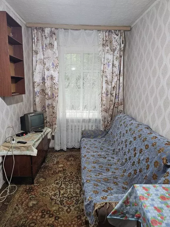 Комната Омская область, Омск ул. 4-я Линия, 229 (12.0 м) - Фото 1
