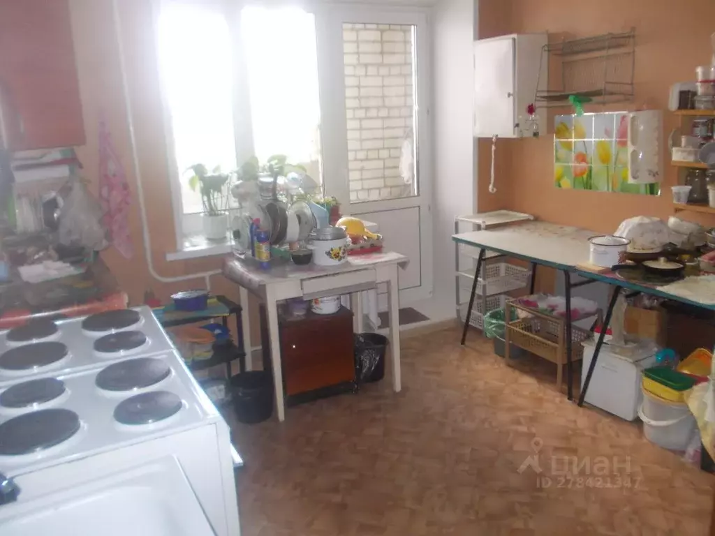 Комната Нижегородская область, Нижний Новгород ул. Кащенко, 23 - Фото 1