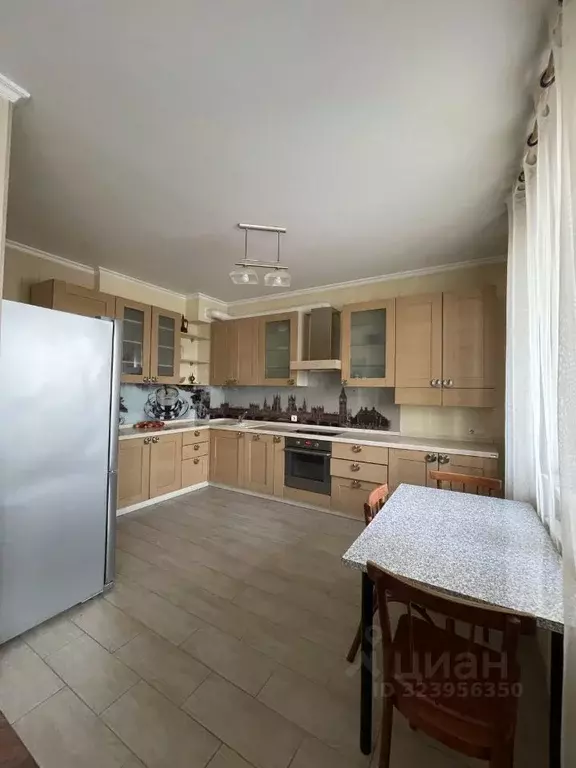 3-к кв. Иркутская область, Иркутск Байкальская ул., 202/14 (92.2 м) - Фото 1