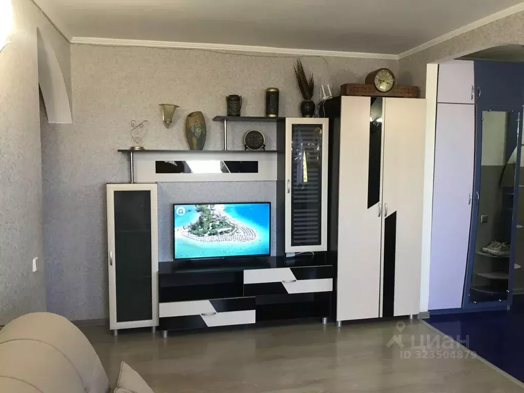 3-к кв. Крым, Евпатория ул. Фрунзе, 69 (58.0 м) - Фото 1