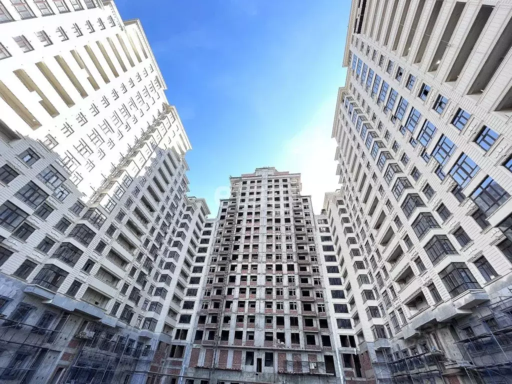 2-к кв. Дагестан, Махачкала ул. Малыгина, 79 (90.0 м) - Фото 0