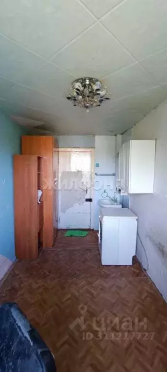Комната Новосибирская область, Новосибирск ул. Ватутина, 33 (9.5 м) - Фото 0