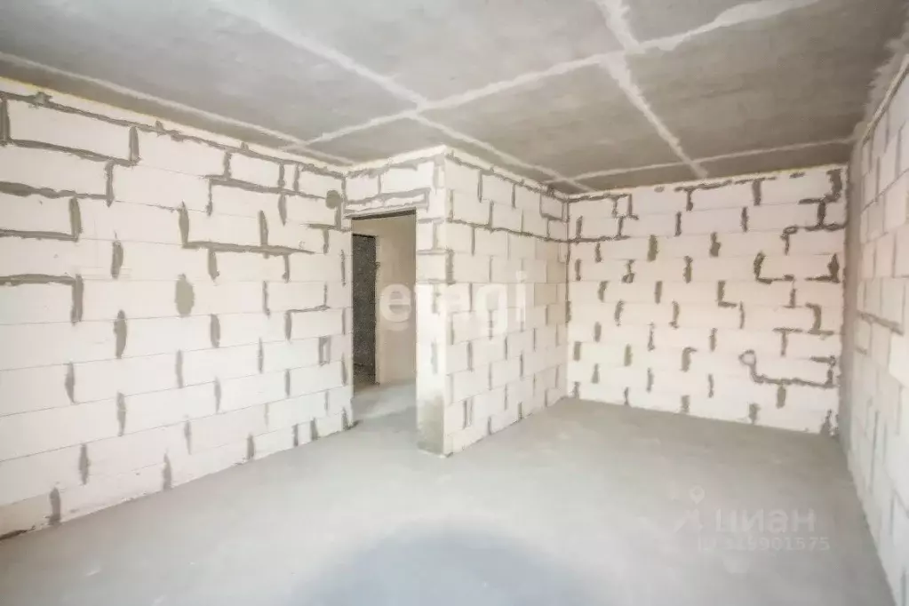 3-к кв. Калужская область, Калуга проезд Юрия Круглова, 8 (83.34 м) - Фото 1