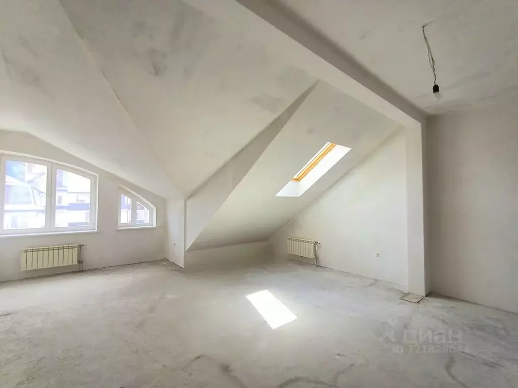 3-к кв. Калининградская область, Калининград ул. Юрия Гагарина (240.0 ... - Фото 1