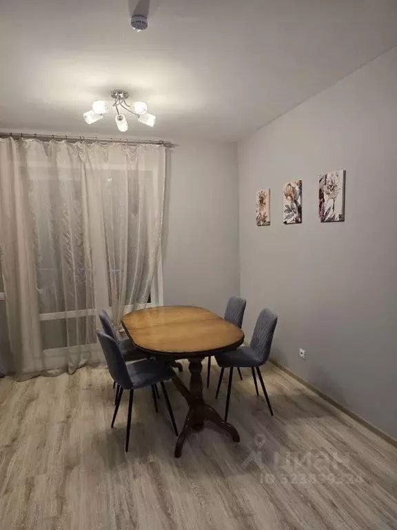 3-к кв. Пермский край, Пермь ул. Революции, 48В (82.0 м) - Фото 1