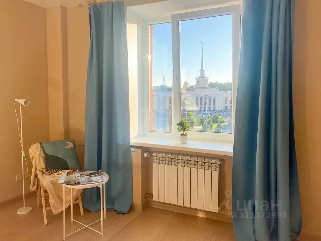 2-к кв. Карелия, Петрозаводск просп. Ленина, 37 (46.0 м) - Фото 0