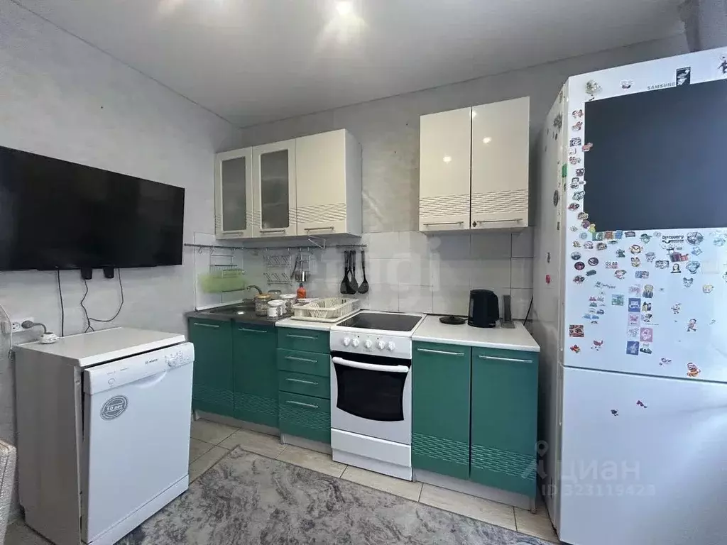 4-к кв. Тюменская область, Тобольск 10-й мкр, 4А (80.0 м) - Фото 0