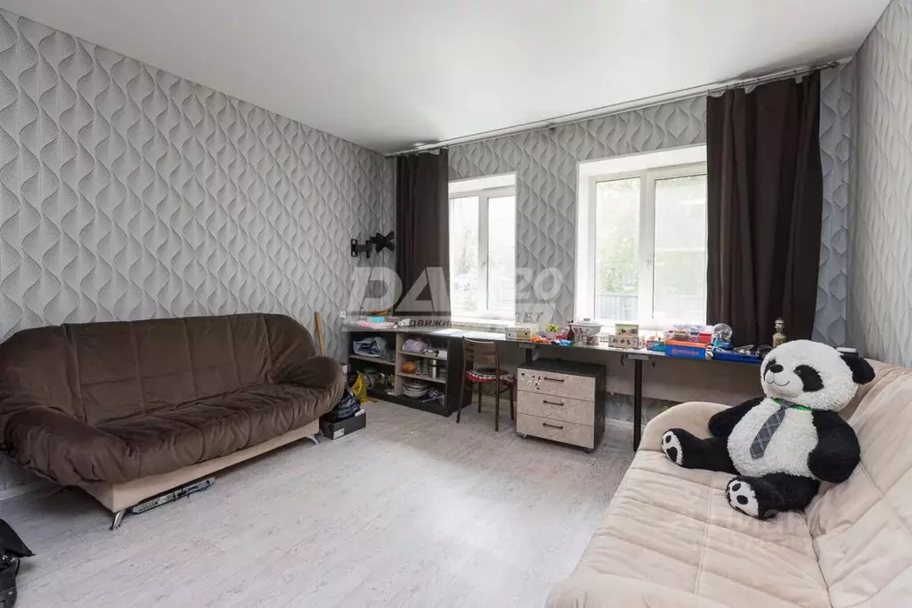 2-к кв. Челябинская область, Челябинск ул. Суркова, 12 (57.5 м) - Фото 0
