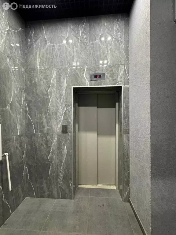 1-комнатная квартира: Бийск, Ударная улица, 6 (38 м) - Фото 2