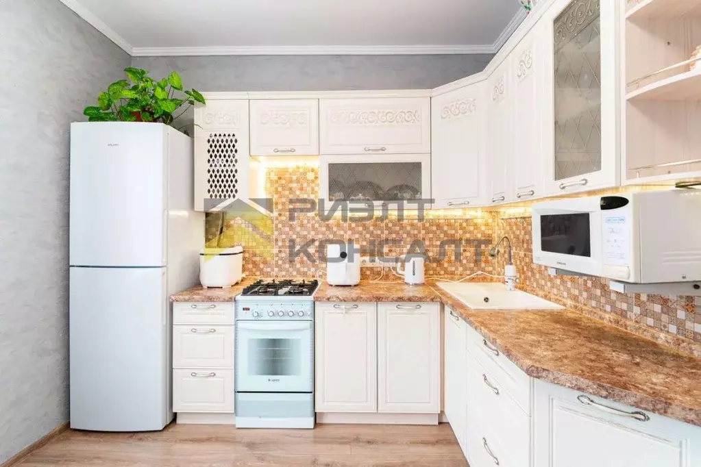 Дом в Омская область, Омск Деловая ул. (115 м) - Фото 1