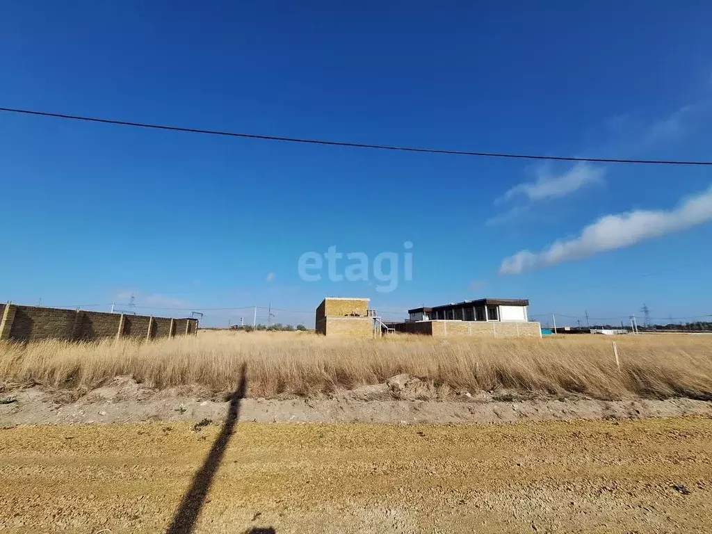 Участок в Крым, Сакский район, Лесновское с/пос, с. Прибрежное ул. ... - Фото 1