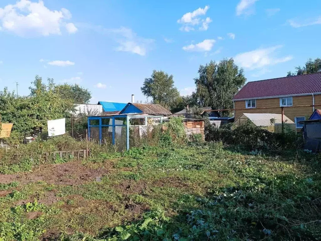 Участок в Омская область, Омск Городок Нефтяников мкр, ул. 50 лет ... - Фото 0