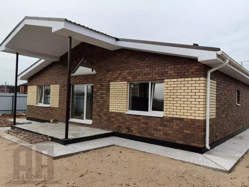 Дом в Тверская область, Калининский муниципальный округ, д. Сакулино ... - Фото 1