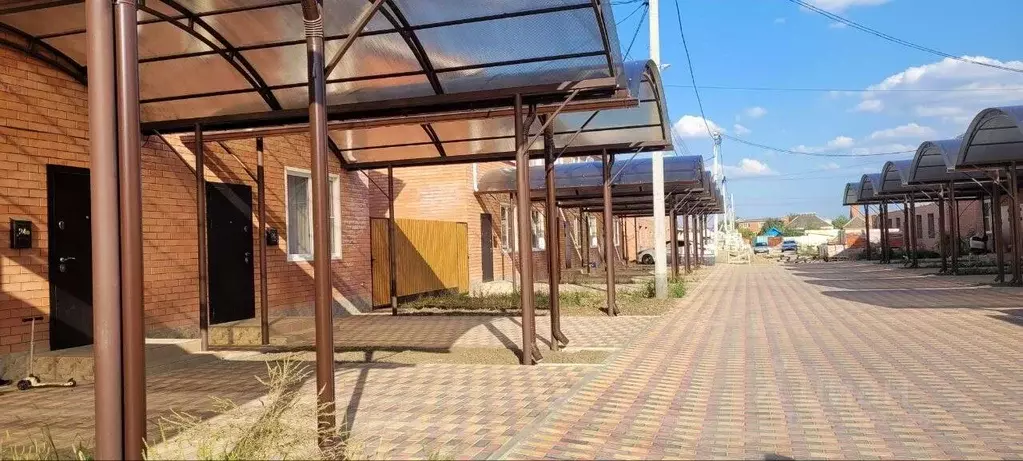Таунхаус в Краснодарский край, Северская ст-ца ул. Казачья (66 м) - Фото 1