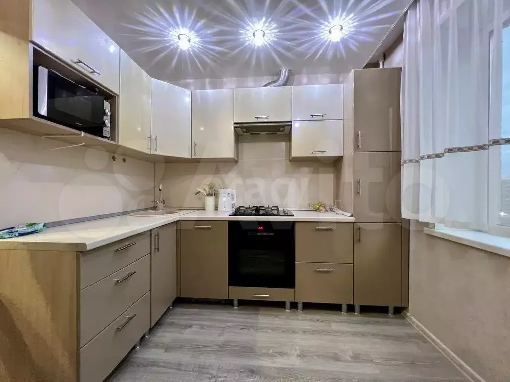2-к. квартира, 50 м, 7/10 эт. - Фото 1