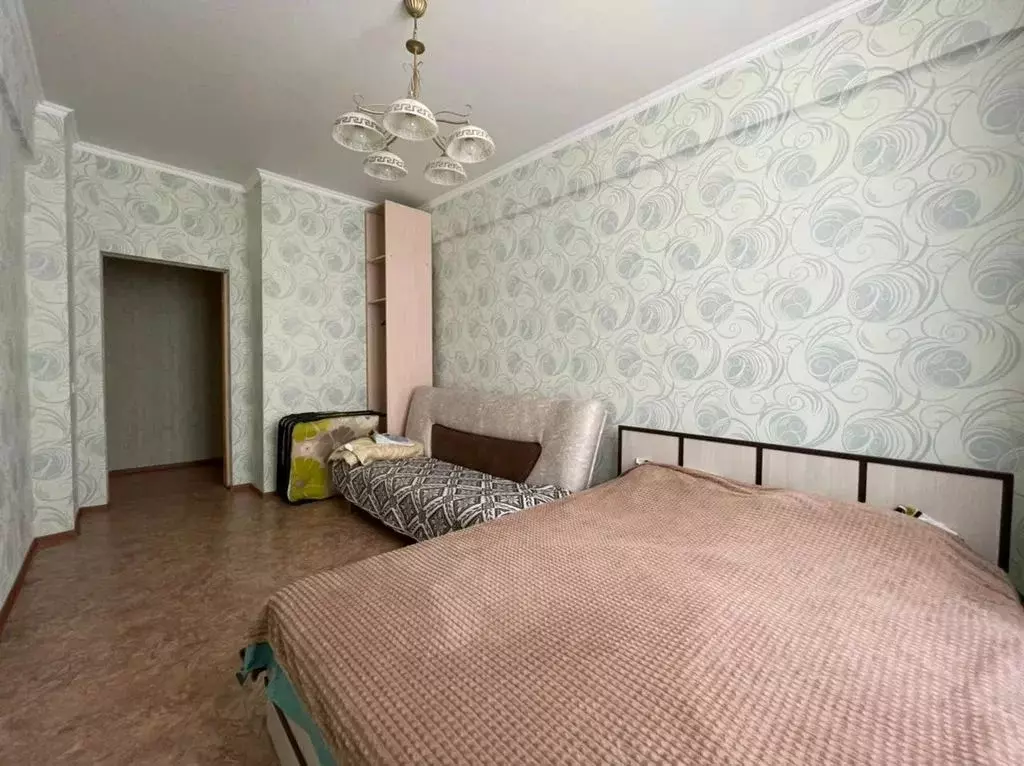 2-к кв. Татарстан, Казань ул. Гаяза Исхаки, 8 (58.0 м) - Фото 1