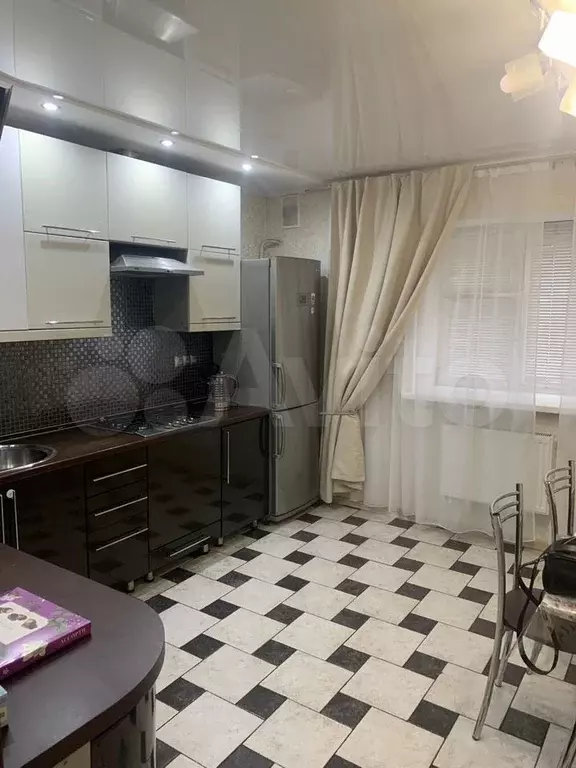 2-к. квартира, 70 м, 1/4 эт. - Фото 0
