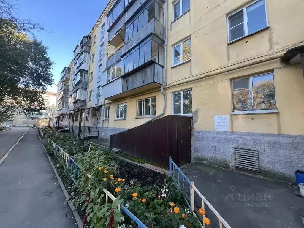2-к кв. Челябинская область, Копейск ул. Макаренко, 1 (41.0 м) - Фото 1