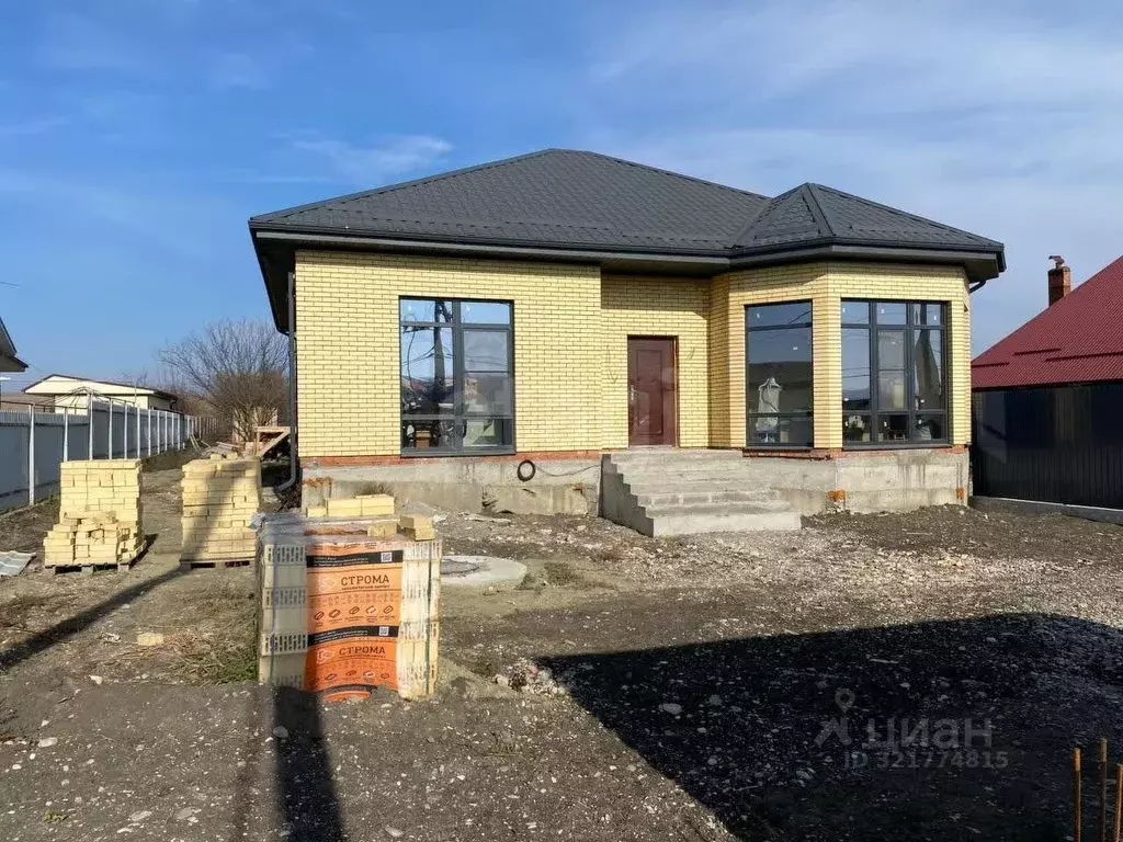 Дом в Ставропольский край, Предгорный муниципальный округ, с. Садовое ... - Фото 1