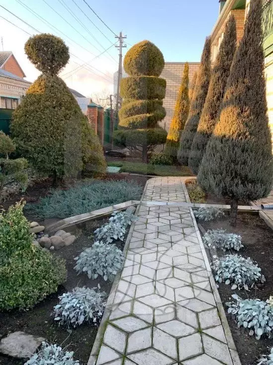 Дом в Краснодарский край, Гулькевичи Красная ул., 55 (250 м) - Фото 1