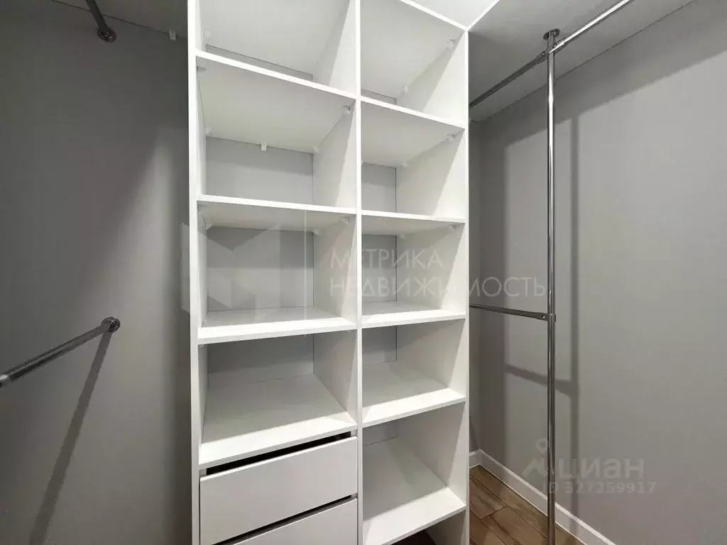 2-к кв. Тюменская область, Тюмень ул. Павла Шарова, 25 (67.4 м) - Фото 1