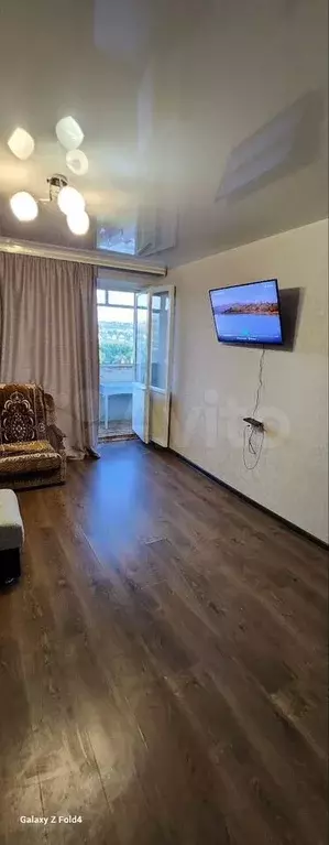 1-к. квартира, 42 м, 7/9 эт. - Фото 0