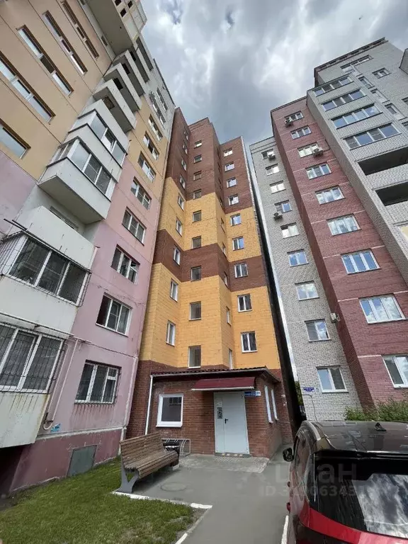 2-к кв. Омская область, Омск Заозерный мкр, просп. Менделеева, 44к5 ... - Фото 0