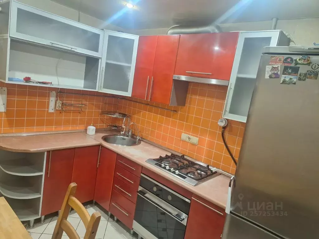 2-к кв. Ярославская область, Ярославль ул. Нефтяников, 25 (50.0 м) - Фото 1