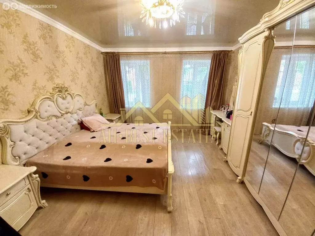 1-комнатная квартира: Владикавказ, улица Зангиева, 25 (40 м) - Фото 0