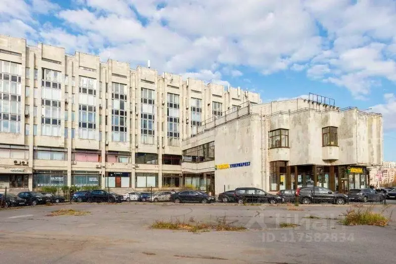 Торговая площадь в Санкт-Петербург пл. Конституции, 2 (39 м) - Фото 0