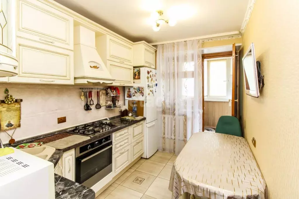 2-к кв. Тюменская область, Тюмень Матмасы мкр, ул. Пражская, 22 (47.7 ... - Фото 1